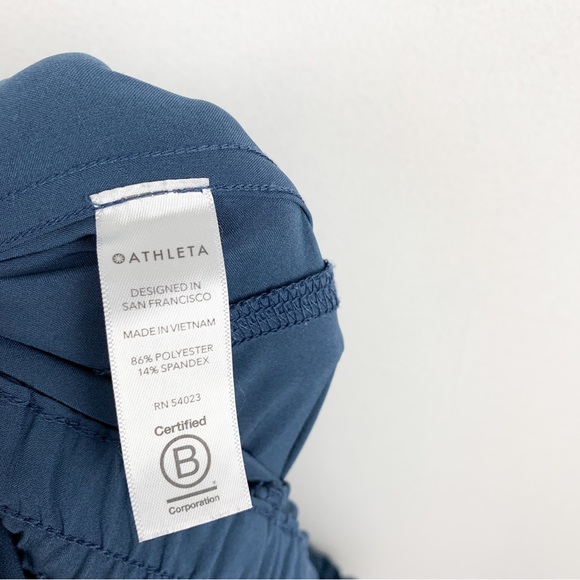 Athleta Women’s Blue Unbound Athleisure Jumpsuit Sz MT - Picture 12 of 13